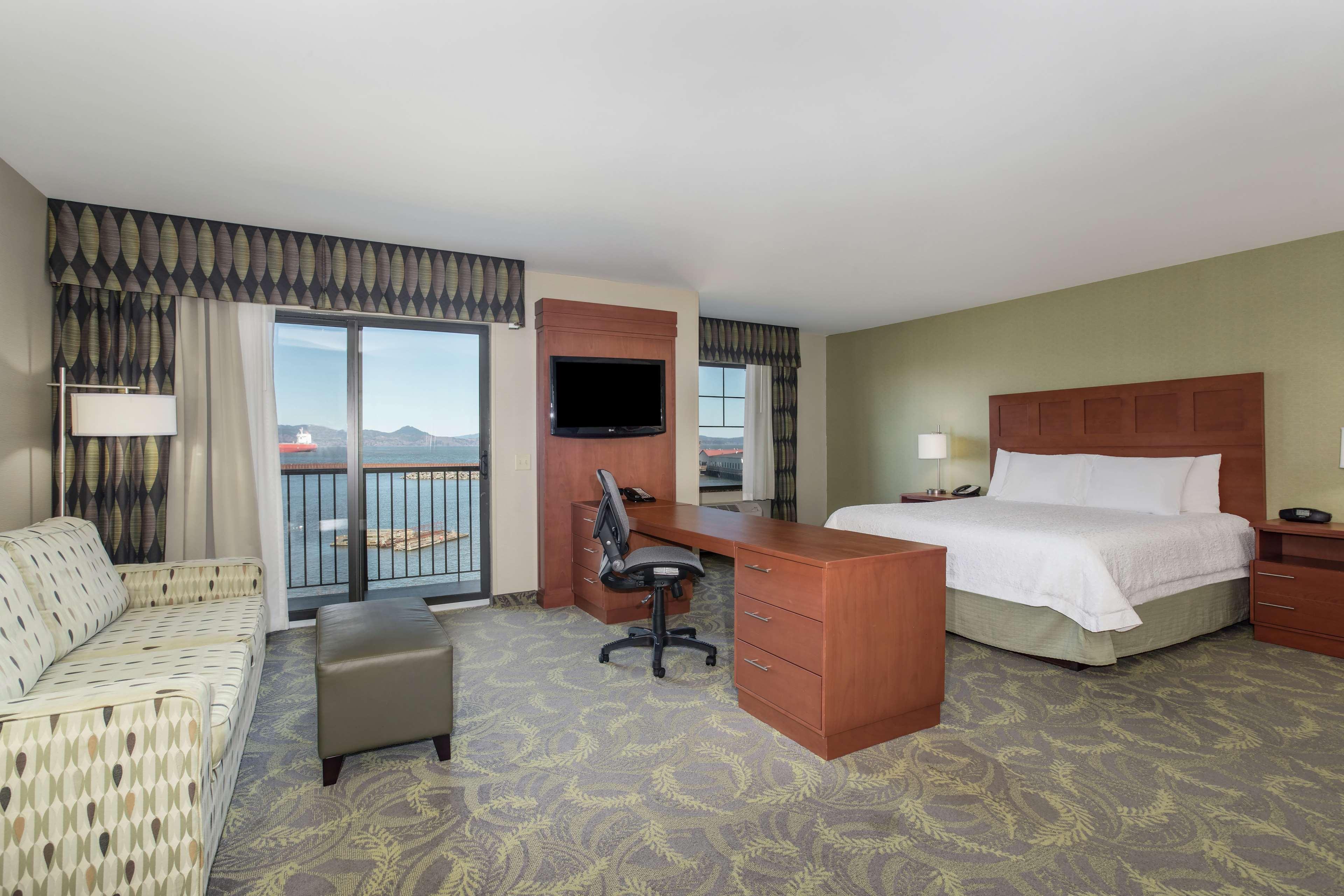Hampton Inn & Suites Astoria Exterior foto