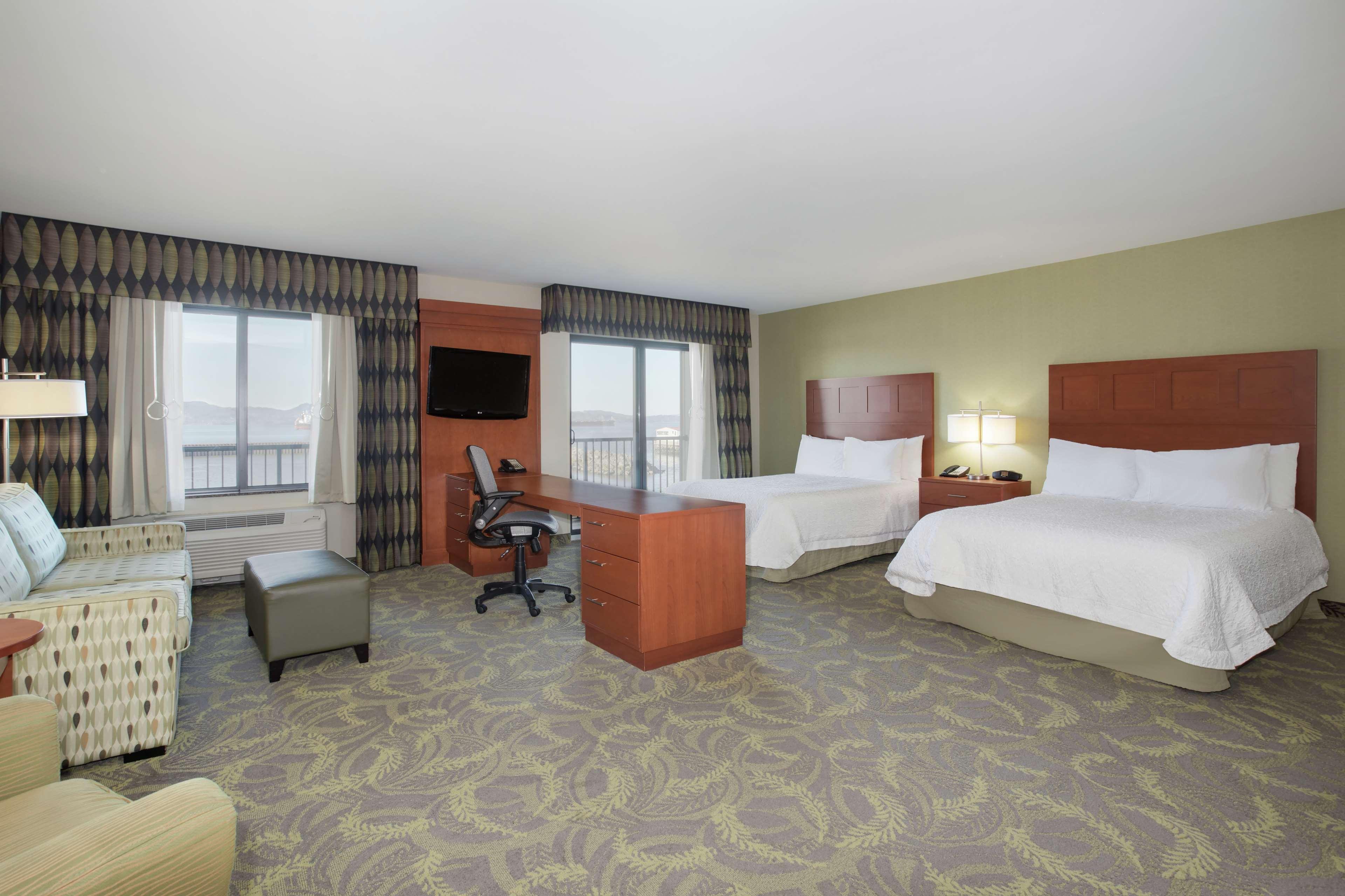 Hampton Inn & Suites Astoria Exterior foto